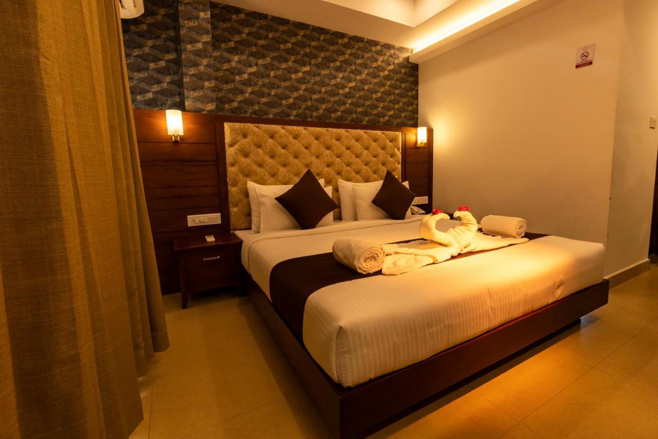 Dev Residency Otel Thiruvananthapuram Dış mekan fotoğraf